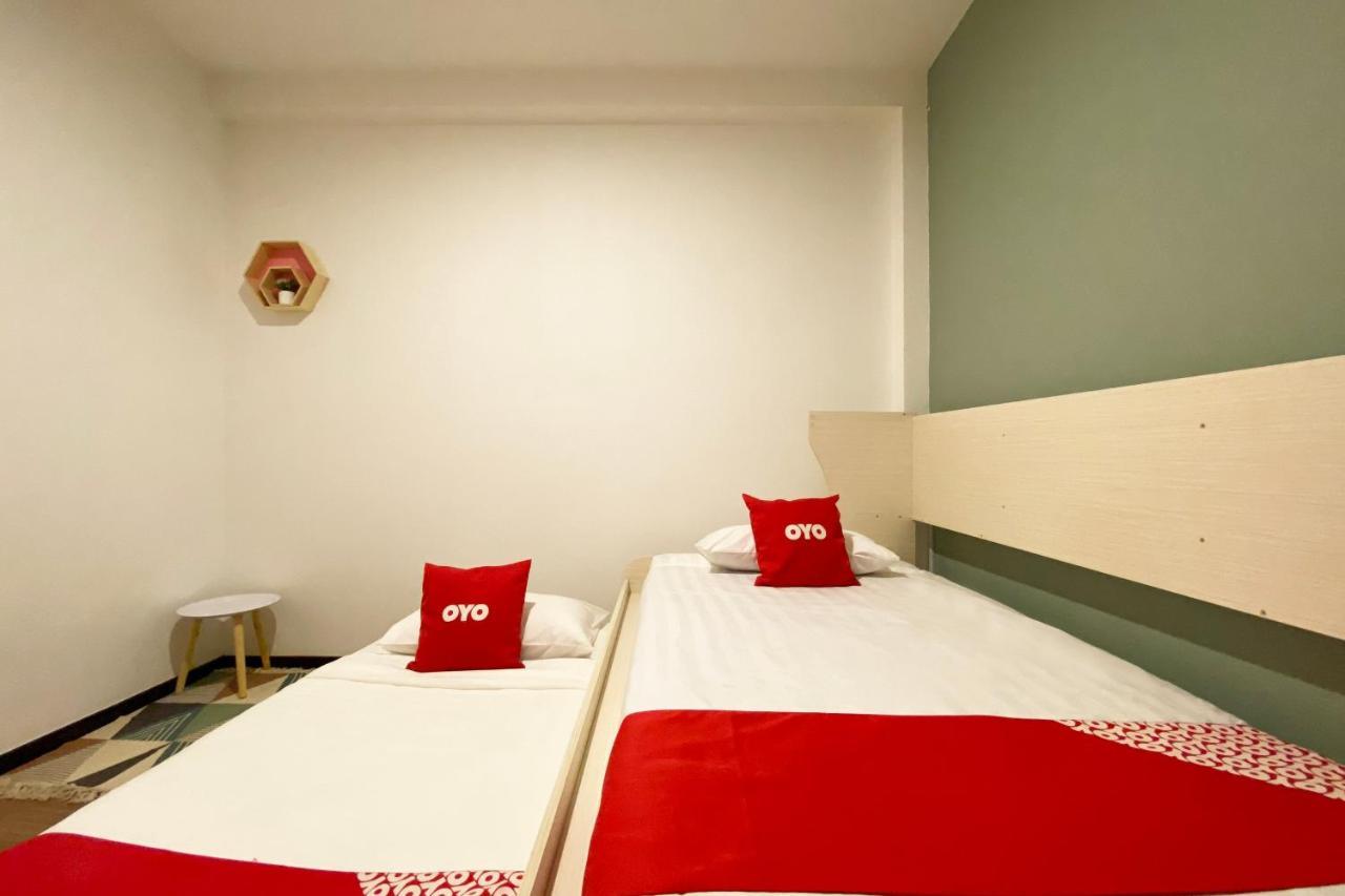 Oyo 89603 Treeline Urban Inn Kota Kinabalu Luaran gambar