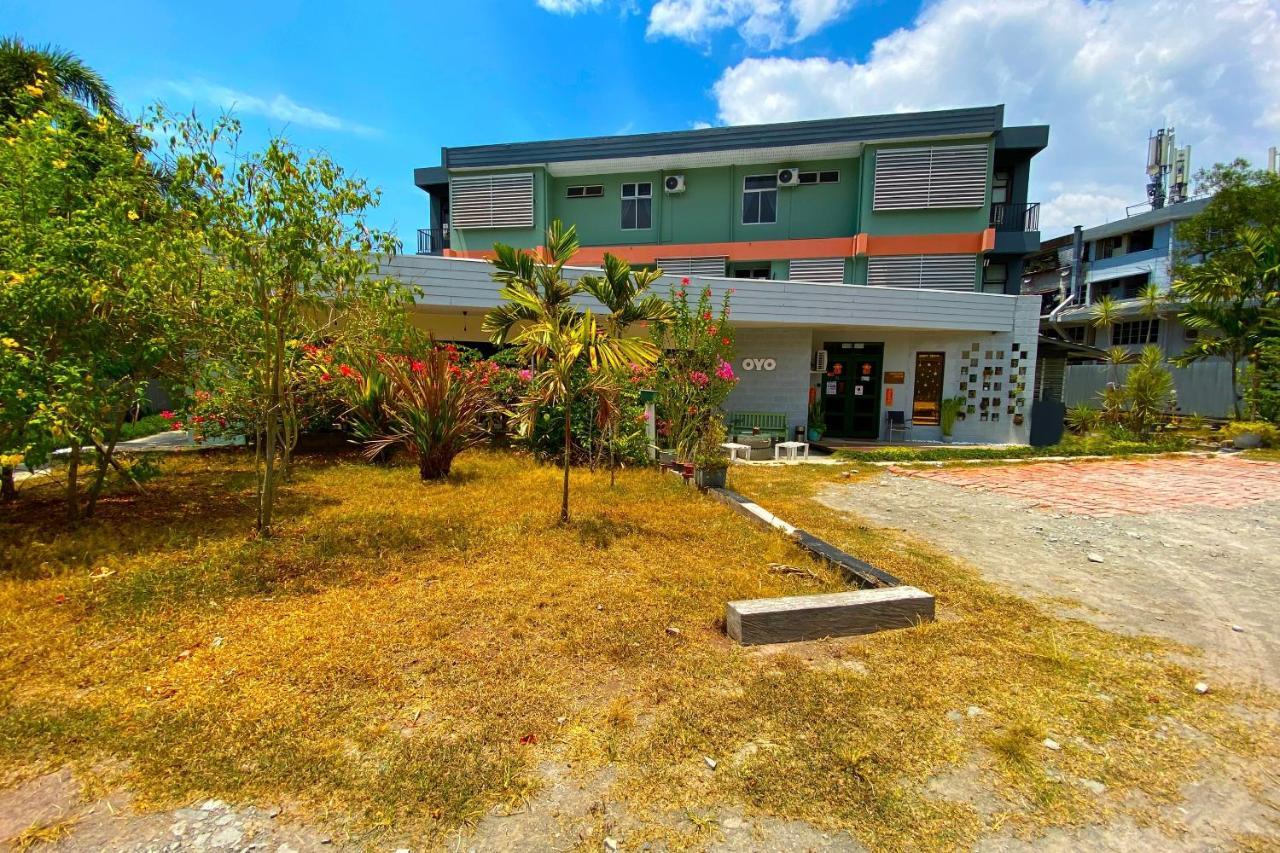 Oyo 89603 Treeline Urban Inn Kota Kinabalu Luaran gambar
